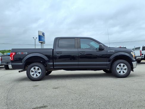 Used 2017 Ford F150 XL w/ Equipment Group 101A Mid AWD/4WD image 4