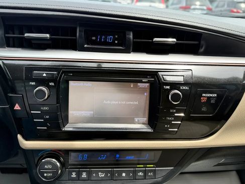 Used 2016 Toyota Corolla LE FWD image 16