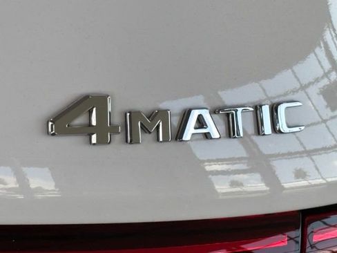 New 2026 Mercedes-Benz GLB 250 4MATIC image 5