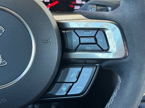 Used 2020 Ford Mustang Shelby GT350 w/ Technology Package RWD image 28