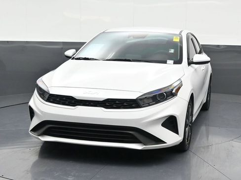 Used 2022 Kia Forte LXS image 9