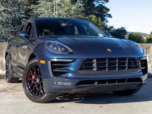 Certified 2018 Porsche Macan GTS AWD/4WD image 9