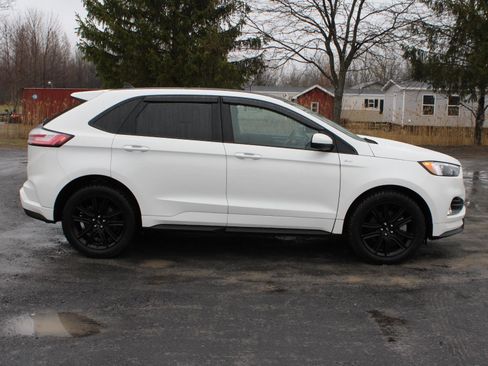Used 2023 Ford Edge ST-Line image 4