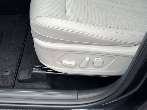 New 2025 Kia Sorento S w/ Panoramic Sunroof Package image 10