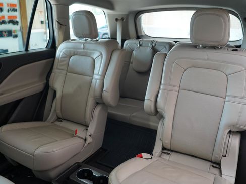 Used 2021 Lincoln Aviator Reserve w/ Elements Package Plus RWD image 35
