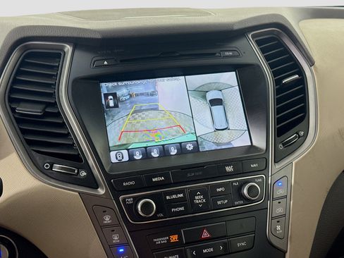 Used 2018 Hyundai Santa Fe Limited w/ Cargo Package FWD image 19