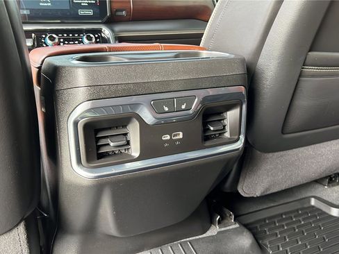 Used 2024 GMC Sierra 2500 Denali Ultimate image 22