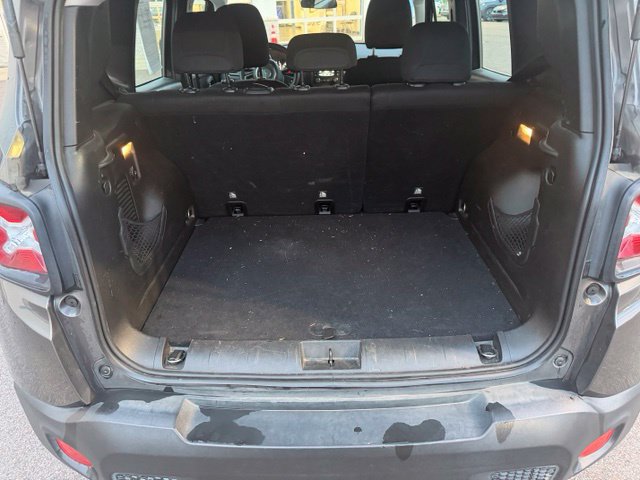 Used 2017 Jeep Renegade Sport w/ Power & Air Group FWD image 7