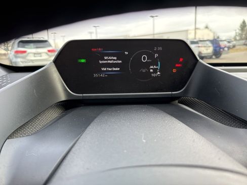 Certified 2023 Subaru Solterra Limited image 32