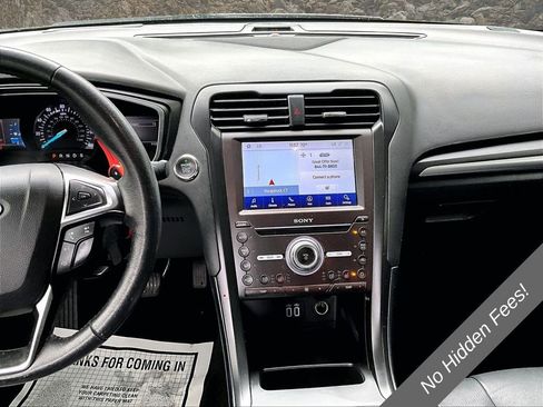Used 2020 Ford Fusion Titanium AWD/4WD image 6