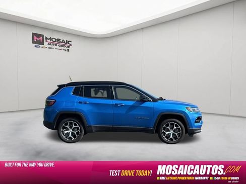 Used 2024 Jeep Compass Limited AWD/4WD image 8