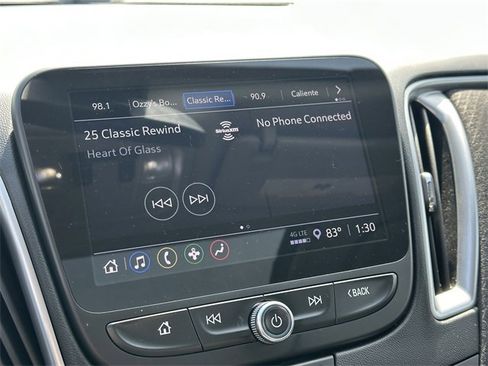 Used 2022 Chevrolet Malibu LT image 21