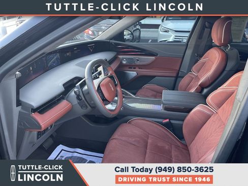 Certified 2024 Lincoln Nautilus Black Label AWD/4WD image 18