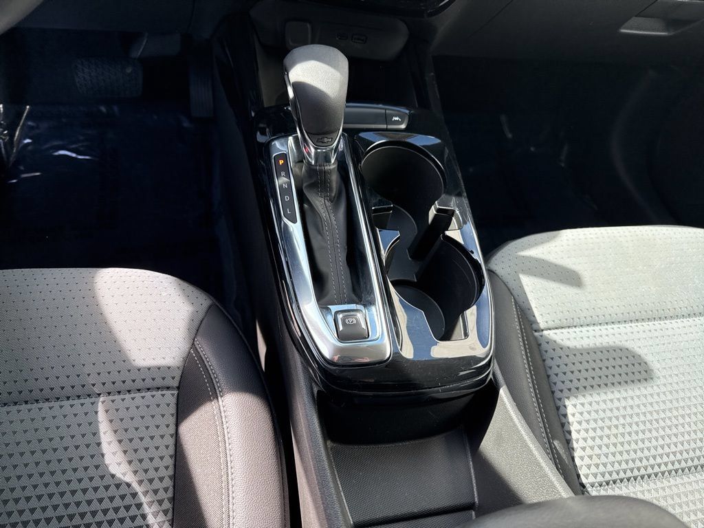 Used 2025 Chevrolet Trax LT FWD image 20
