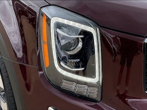 Used 2022 Kia Telluride S FWD image 28