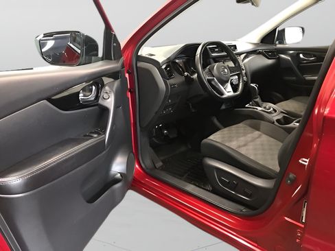 Used 2022 Nissan Rogue Sport SV AWD/4WD image 9