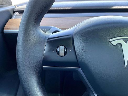 Used 2021 Tesla Model 3 Long Range AWD/4WD image 18