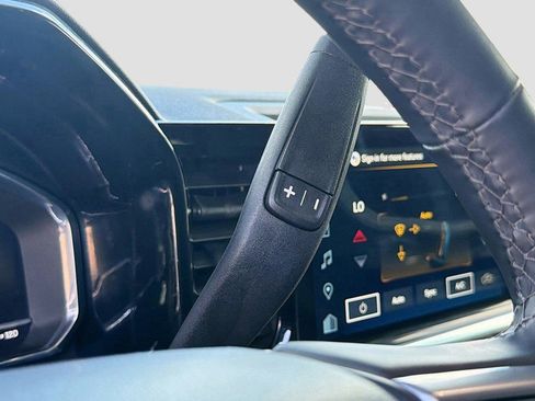 Used 2025 Chevrolet Silverado 2500 LTZ w/ LTZ Convenience Package image 29