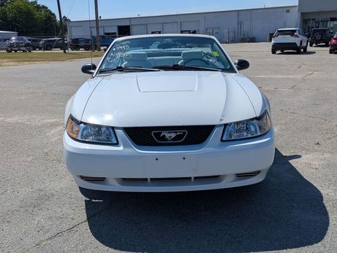 Used 2003 Ford Mustang Convertible image 8