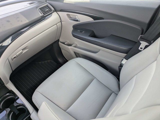 Used 2017 Honda Pilot Touring image 19