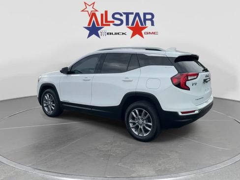 Used 2024 GMC Terrain SLT w/ Infotainment Package II AWD/4WD image 5