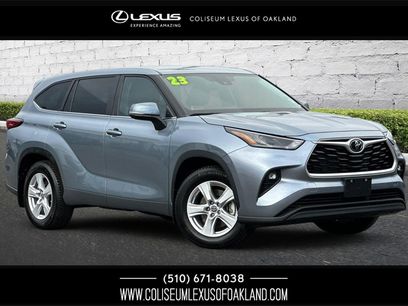Used 2023 Toyota Highlander LE