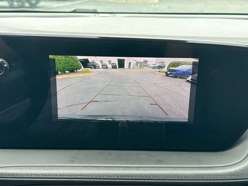 Certified 2025 Buick Encore GX Sport Touring FWD image 22