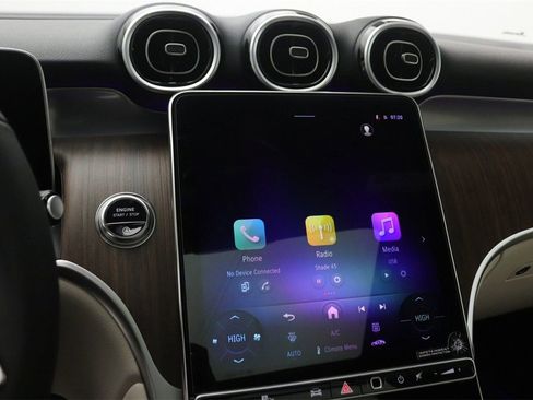 New 2026 Mercedes-Benz GLC 300 image 6