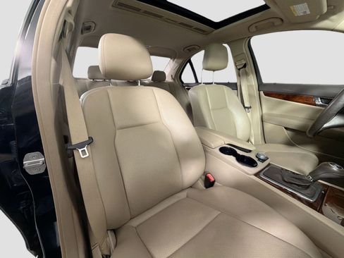 Used 2010 Mercedes-Benz C 300 Sedan image 24