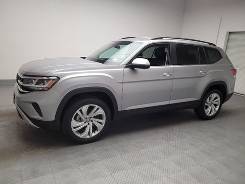 Used 2023 Volkswagen Atlas SE FWD image 2