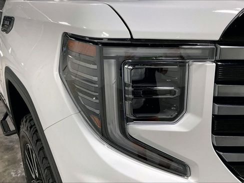 Used 2026 GMC Sierra 1500 AT4 w/ AT4 Preferred Package AWD/4WD image 37