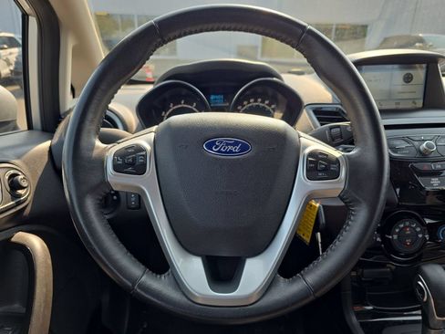 Used 2016 Ford Fiesta SE w/ Equipment Group 201A FWD image 18