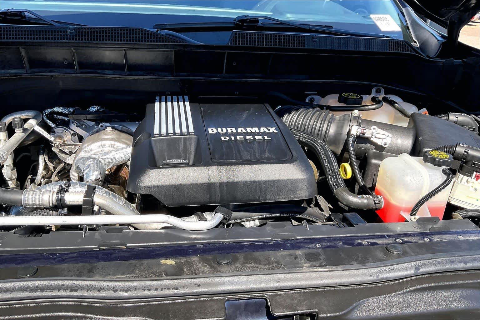 Used 2022 Chevrolet Silverado 1500 LT w/ Texas Edition Plus RWD image 32