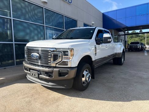 Used 2021 Ford F350 King Ranch w/ King Ranch Ultimate Package AWD/4WD image 4