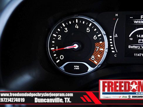 Used 2020 Jeep Renegade Latitude FWD image 29