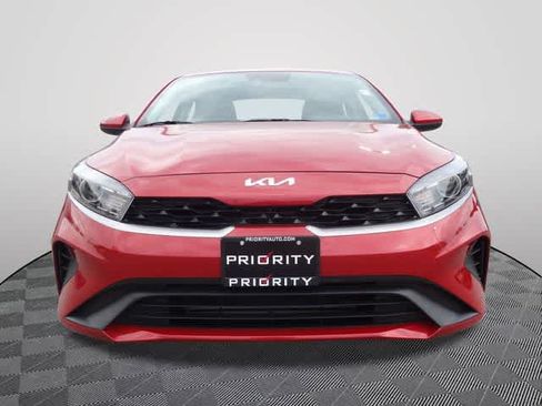 Used 2024 Kia Forte LXS FWD image 5