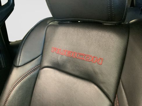 Used 2023 Jeep Wrangler Unlimited Rubicon AWD/4WD image 21
