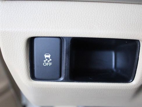 Used 2012 Honda Accord LX image 23