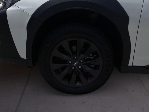 Used 2025 Subaru Outback Onyx Edition image 17