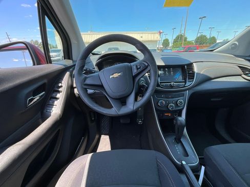 Used 2017 Chevrolet Trax LS FWD image 8