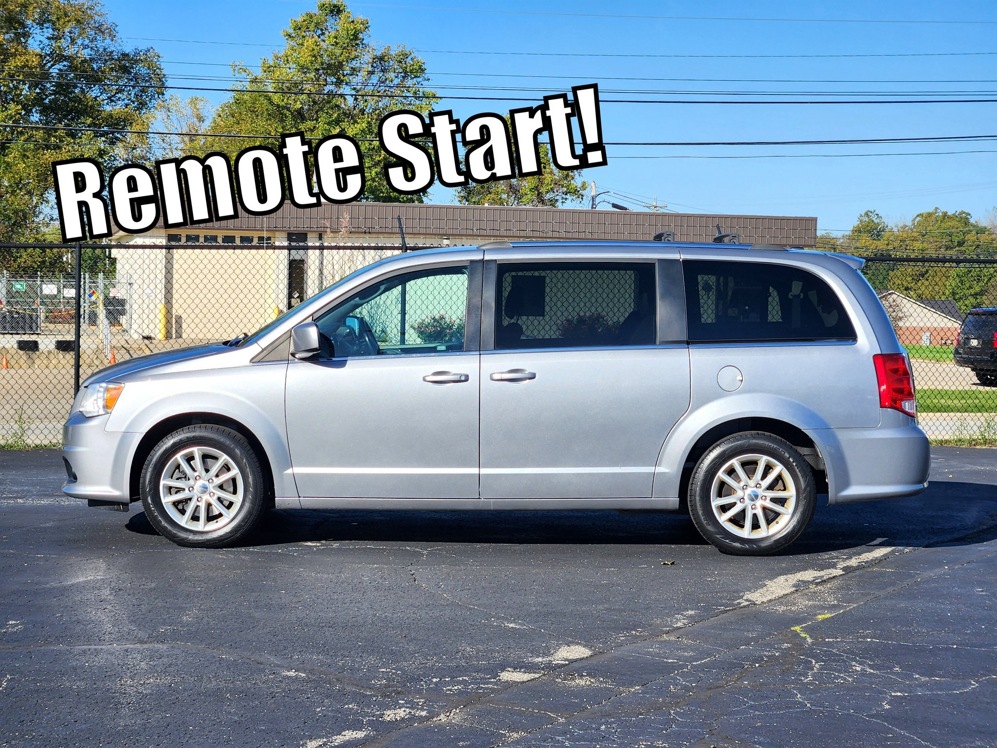 Used 2019 Dodge Grand Caravan SXT FWD image 13