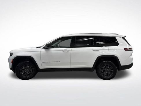 Used 2023 Jeep Grand Cherokee L Limited image 12
