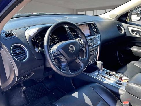 Used 2019 Nissan Pathfinder SL AWD/4WD image 15