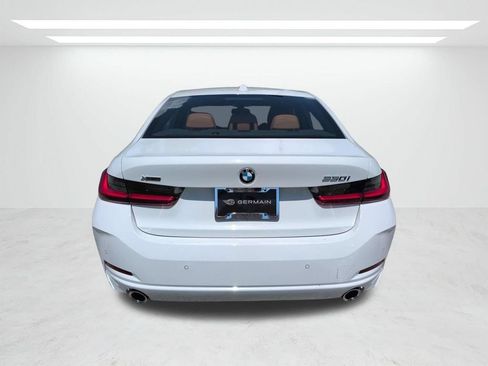 New 2026 BMW 330i xDrive Sedan w/ Premium Package AWD/4WD image 5