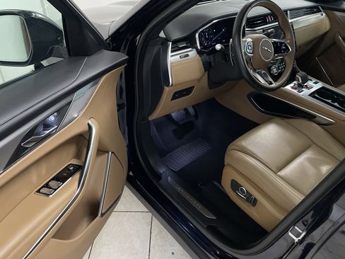 Used 2021 Jaguar F-PACE S image 8