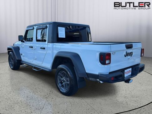 Used 2020 Jeep Gladiator Sport w/ Quick Order Package 24S image 3