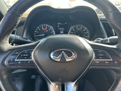 Used 2020 INFINITI Q60 3.0t Luxe w/ Essential Package image 10