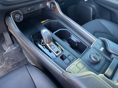 New 2026 Toyota Grand Highlander MAX Limited image 24