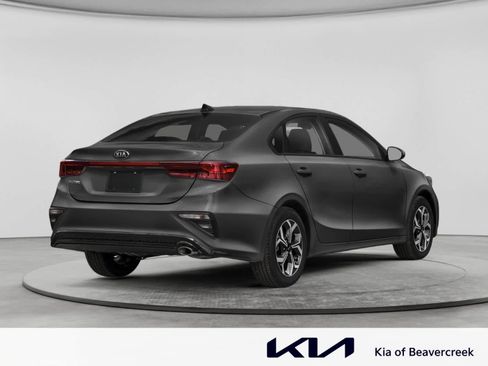 Used 2021 Kia Forte LXS FWD image 2