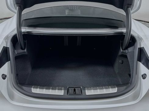 Used 2025 Porsche Taycan image 25